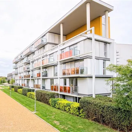 Rent this 2 bed apartment on Fyfe House in Chadwell Lane, London