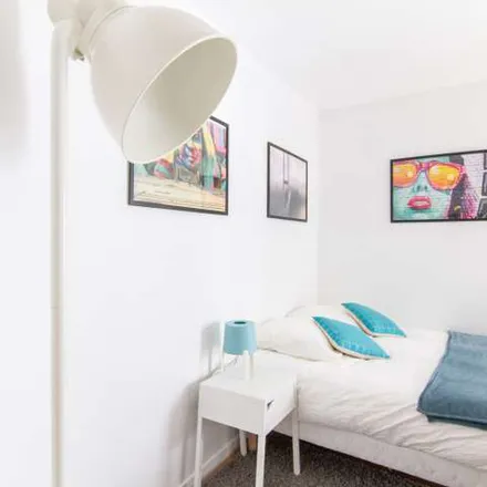 Image 1 - Le Monier, Rue Auguste Perret, 92500 Rueil-Malmaison, France - Apartment for rent