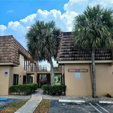 Image 3 - 10925 Royal Palm Boulevard, Coral Springs, FL 33065, USA - Condo for sale