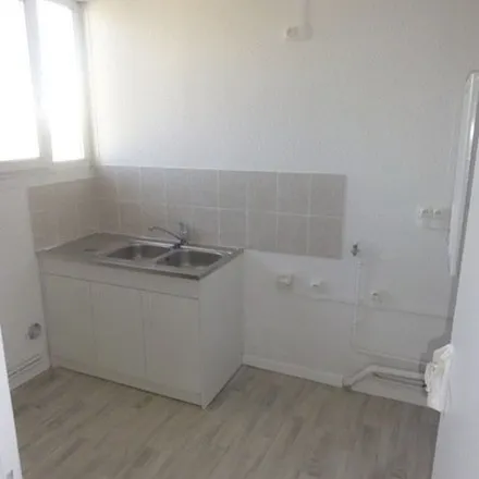 Rent this 4 bed apartment on 18 Rue Joffre in 57280 Maizières-lès-Metz, France