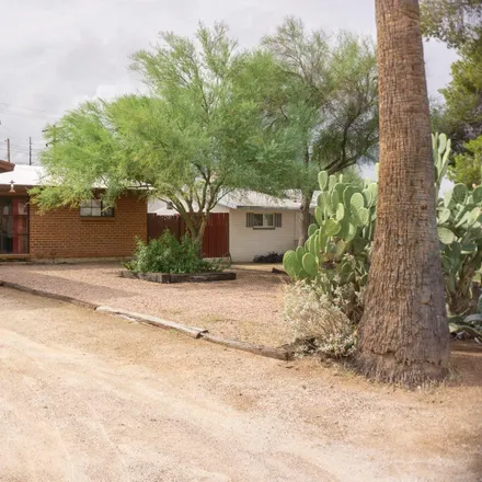 Buy this 3 bed house on 850 East Water Street in Tucson, AZ 85719