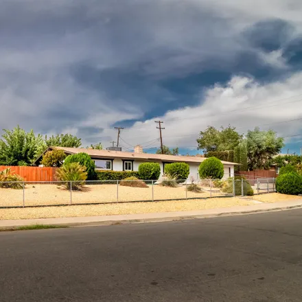 Buy this 3 bed house on 17040 Crestview Drive in Greentree East, Victorville