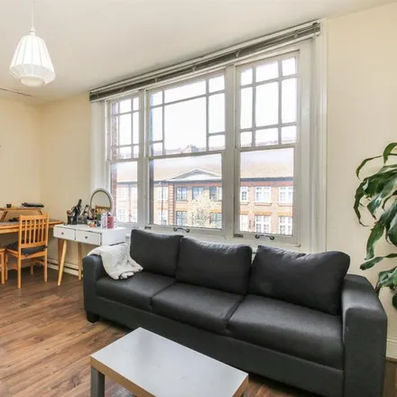 Image 3 - Portman House, Parkland Road, London, N22 6EB, United Kingdom - Apartment for rent