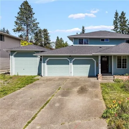 Buy this 3 bed house on 3022 Southwest 109th Street in Seattle, WA 98146