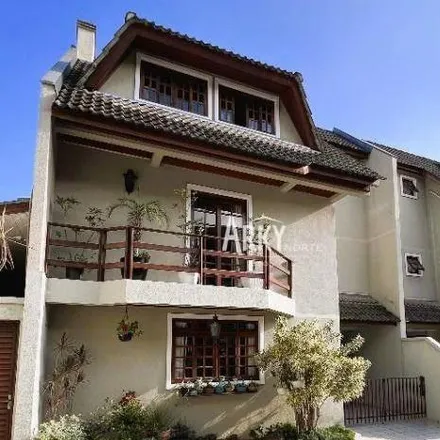 Buy this 5 bed house on Rua Monte Castelo 950 in Tarumã, Curitiba - PR