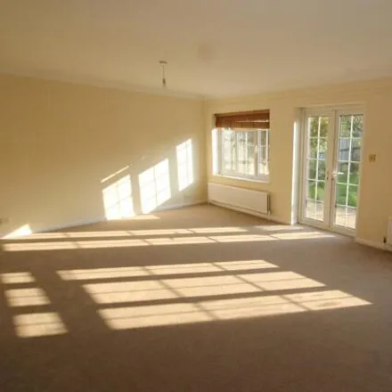Image 7 - unnamed road, Finchampstead, RG40 4UB, United Kingdom - House for rent