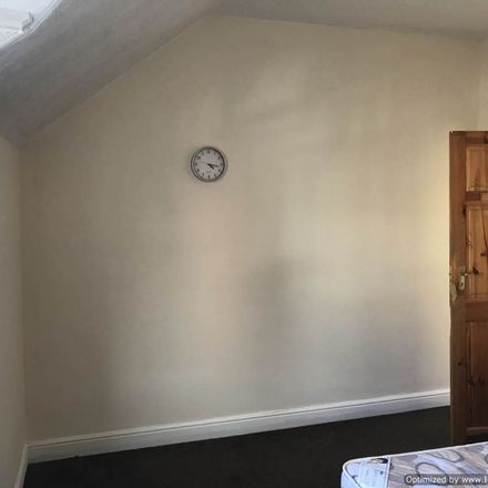 Rent this 2 bed apartment on Bleasdale Avenue in Huddersfield, HD2 2AX
