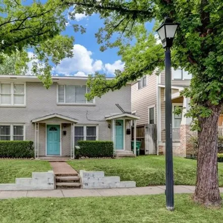 Rent this 1 bed house on 999 Teetshorn Street in Houston, TX 77009