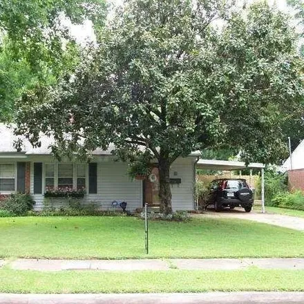 Rent this 3 bed house on 1328 Marcia Road in Memphis, TN 38117