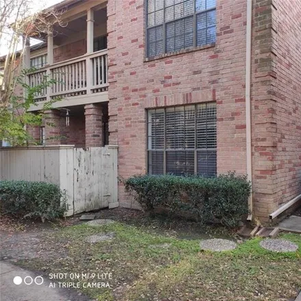Image 3 - Domain at Kirby, 1333 Old Spanish Trail, Houston, TX 77054, USA - Condo for sale