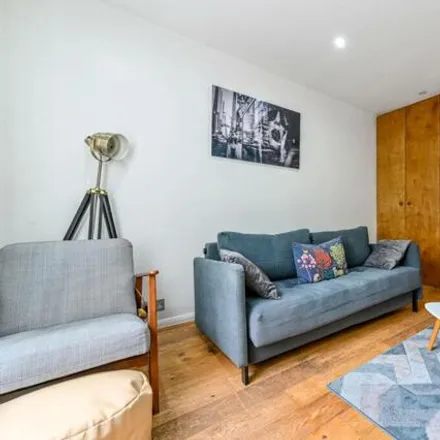 Image 7 - 189 Bravington Road, Kensal Town, London, W9 3AR, United Kingdom - Apartment for sale