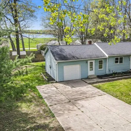 Buy this 2 bed house on 956 5th Street in Vandercook Lake, Summit Township