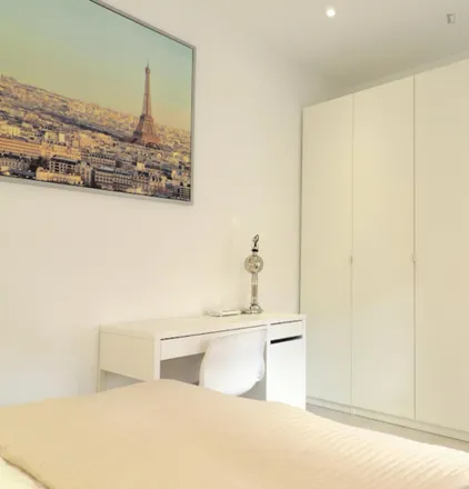 Rent this 1 bed apartment on Madrid in Doméstico Shop, Calle de Hortaleza