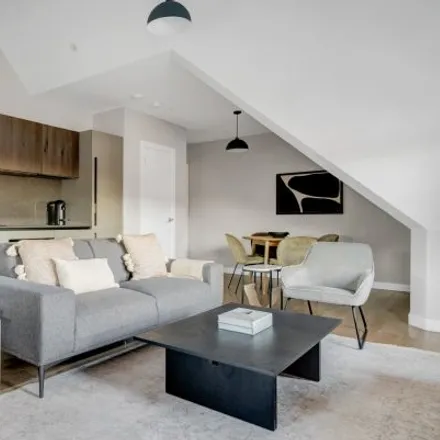 Rent this 3 bed apartment on 2 Causton Road in London, N6 5ES