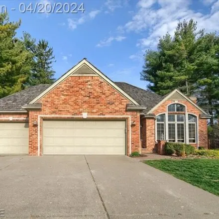 Buy this 4 bed house on 16469 Dawnlight Drive in Genesee County, MI 48430