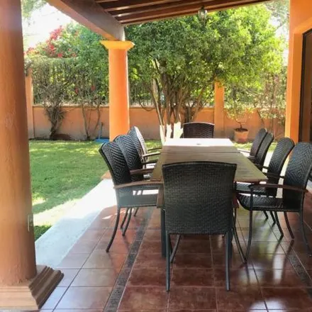 Buy this 6 bed house on Calle Tulipanes in 62773, MOR