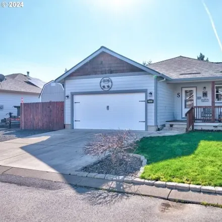 Buy this 3 bed house on 398 Northwest Washington Street in Sheridan, Yamhill County