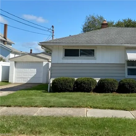 Rent this 2 bed house on 567 Stetler Avenue in North Springfield, Akron
