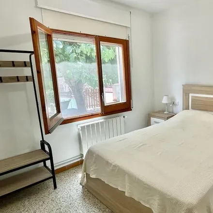 Rent this 3 bed house on 17412 Maçanet de la Selva