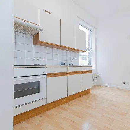 Image 1 - Uchi, 144 Clarence Road, Lower Clapton, London, E5 8DY, United Kingdom - Apartment for rent