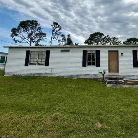 Buy this studio apartment on 11291 Pineapple Road in South Punta Gorda Heights, Charlotte County