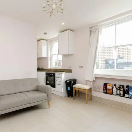 Rent this 1 bed apartment on 9 Beaumont Crescent in London, W14 9ES
