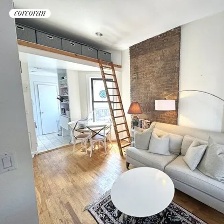 Image 2 - 80 Thompson Street, New York, NY 10012, USA - Apartment for rent