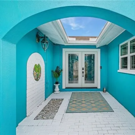 Image 4 - 702 Monterey Avenue, Cape Coral, FL 33904, USA - House for sale