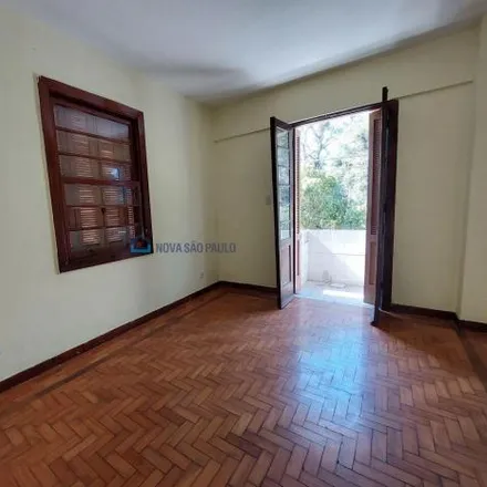 Buy this 2 bed apartment on Rua Prates 115 in Bairro da Luz, São Paulo - SP