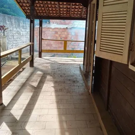 Rent this 2 bed house on Itaú in Rua Adelina de Sá, Centro