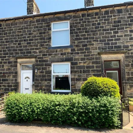 Rent this 2 bed townhouse on Leamington Road in Ilkley, LS29 8EN