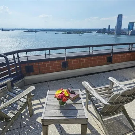 Image 2 - 377 RECTOR PLACE PHB in Battery Park City - Apartment for sale