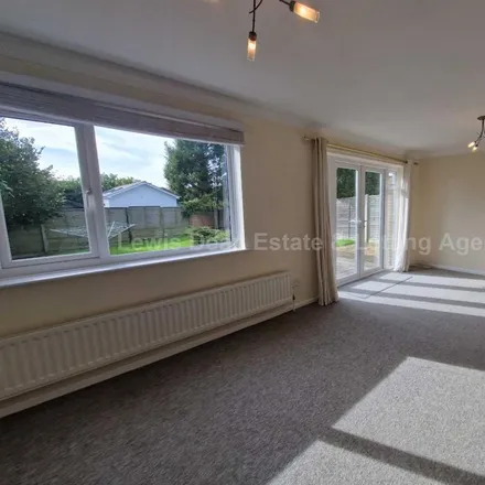 Image 3 - Dillons Gardens, Lytchett Matravers, BH16 6DW, United Kingdom - House for rent