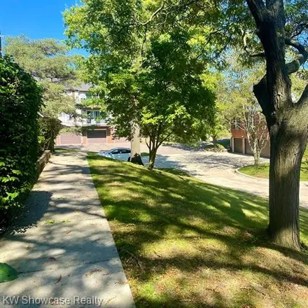 Image 2 - 6201 Pepper Hill Street, West Bloomfield Township, MI 48322, USA - Condo for sale