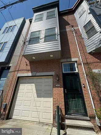 Rent this 3 bed townhouse on 920 South 20th Street in Philadelphia, PA 19146