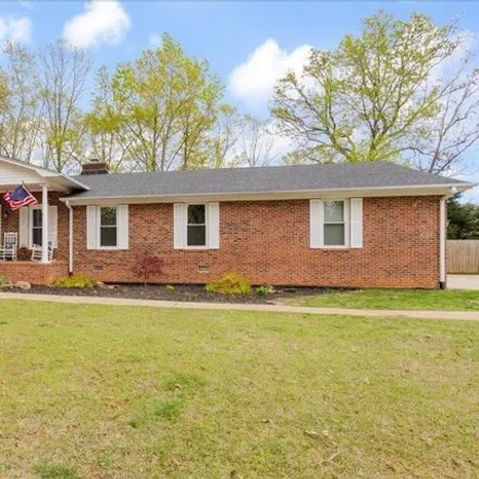 Buy this 3 bed house on 274 Crestwood Drive in Buxton, Greenville County