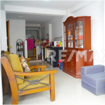 Buy this 2 bed apartment on Calle Trebol Azul in San Juan de Miraflores, Lima Metropolitan Area 15828