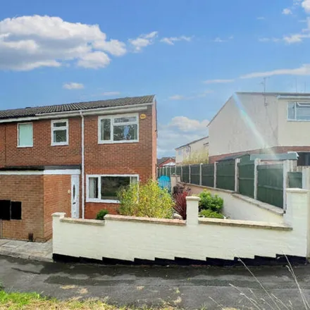 Buy this 2 bed house on Farm Avenue in Hucknall, NG15 6SL