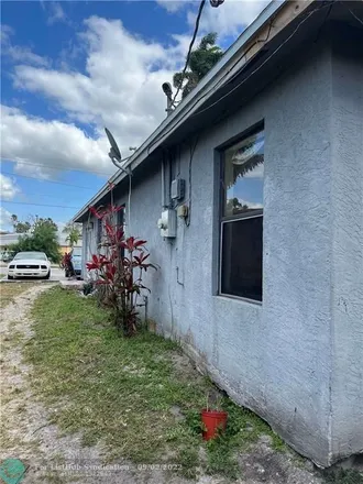 Image 5 - Belle Glade Fire Department Station 73, 525 Southwest 2nd Street, Belle Glade, FL 33430, USA - House for sale