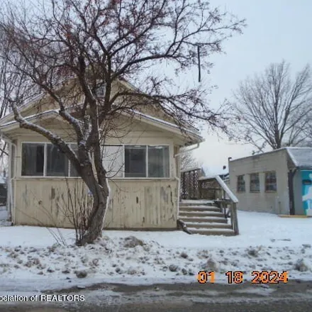Buy this 2 bed house on Wildman Orchards in 1709 East Kalamazoo Street, Lansing