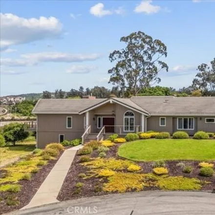 Buy this 5 bed house on 198 Oak Hurst Court in Orcutt, CA 93455
