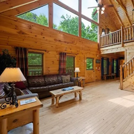 Image 2 - 2150 Loafers Glory Way, Gatlinburg, Tennessee, 37738 - House for sale