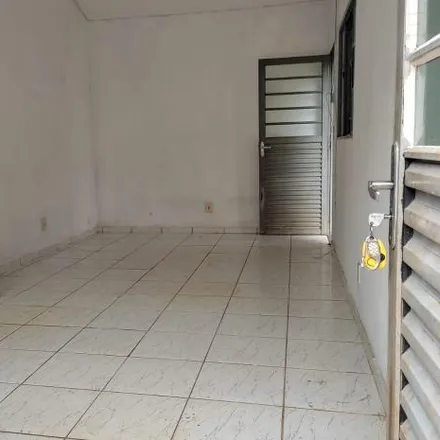 Rent this 2 bed house on Forum Municipal de Varzea Grande in Rua Carlos Castilho, Várzea Grande - MT