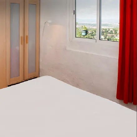 Rent this 6 bed room on Carrer de Sant Eusebi in 08198 Sant Cugat del Vallès, Spain