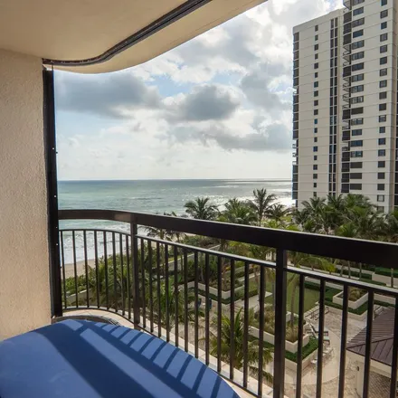 Image 9 - 5328 North Ocean Drive, Palm Beach Isles, Riviera Beach, FL 33404, USA - Apartment for rent