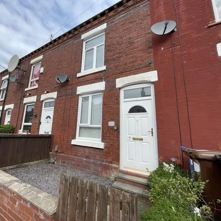 Rent this 2 bed townhouse on Basil Street in Stockport, SK4 1QL