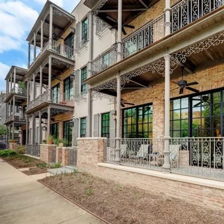 Buy this 3 bed condo on 384 West 18th Street in Houston, TX 77008