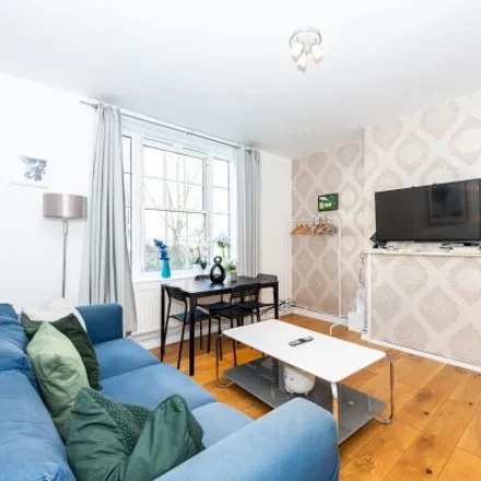 Image 2 - Santley House, Frazier Street, London, SE1 7BD, United Kingdom - Apartment for rent