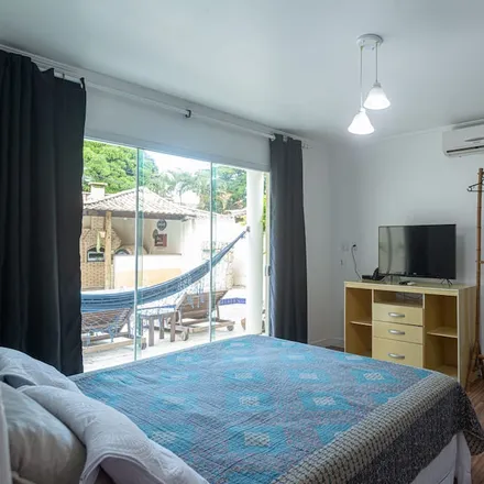 Rent this 3 bed house on Brava in Armação dos Búzios - RJ, 28951-448