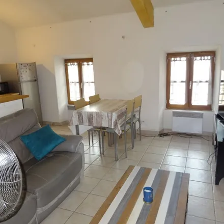 Rent this 2 bed apartment on 32 Boulevard Commandant Dampeine in 84170 Monteux, France